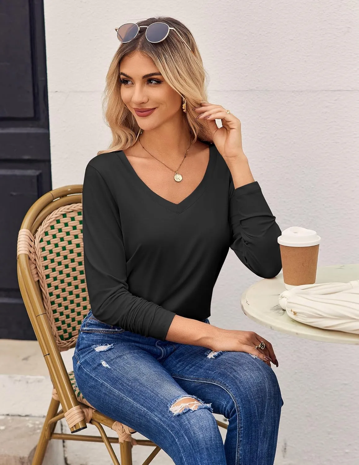 Zeagoo Womens T Shirts Long Sleeve V Neck Basic Tee Soft Casual Loose Fit Fall Tops Outfits 2024