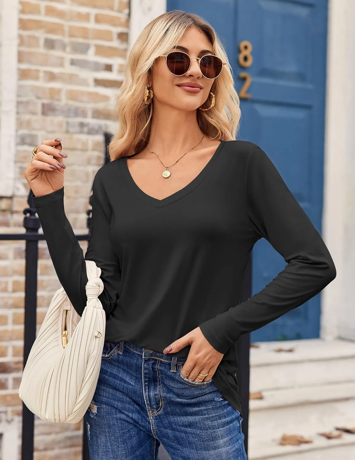 Zeagoo Womens T Shirts Long Sleeve V Neck Basic Tee Soft Casual Loose Fit Fall Tops Outfits 2024